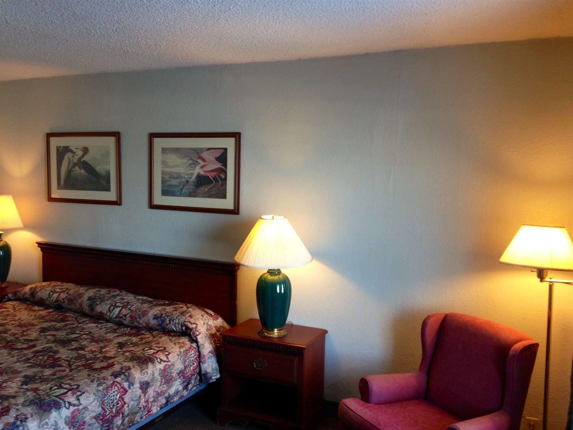 Country Hearth Inn And Suites 파두카 외부 사진